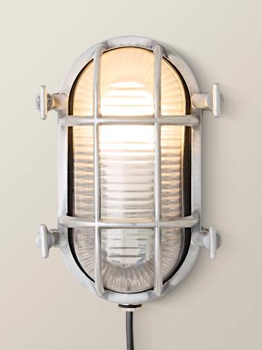 IP64 Brushed Chrome Oval Bulkhead Wall Light