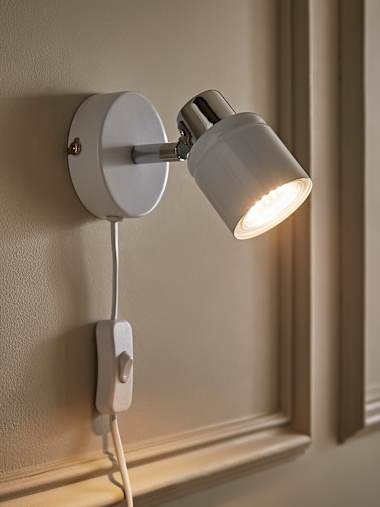 Benton IP44 White and Chrome Round Spotlight with Plug