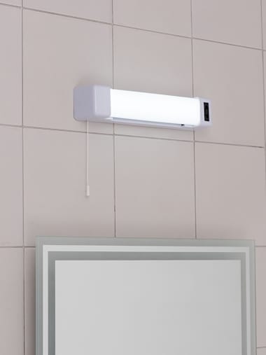 Horizon Modern White 5W LED Daylight Bathroom Shaver Light with Pull Switch