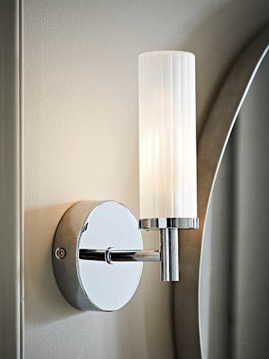 Canya IP44 Chrome Wall Light with Reeded Glass Shade