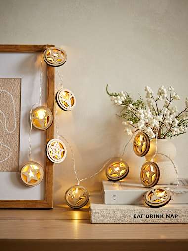 Battery Operated Wooden Star and Reindeer LED String Lights