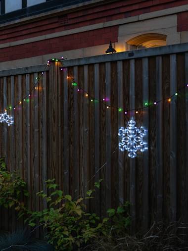 IP44 3cm LED Snowflake with Cool White Lights