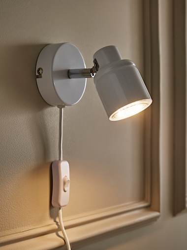 White Round Spotlight with Plug