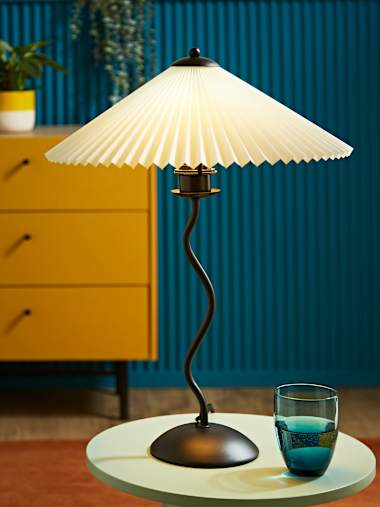 Metal Table Lamp with Origami Shade
