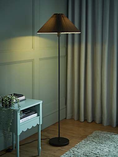 Black Floor Lamp