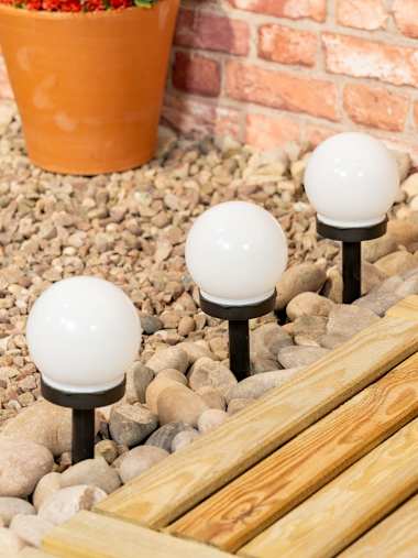 Pack of 3 Solar Frosted Globe stake Lights