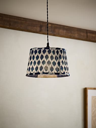 Small Ikat Pleated Taper Shade