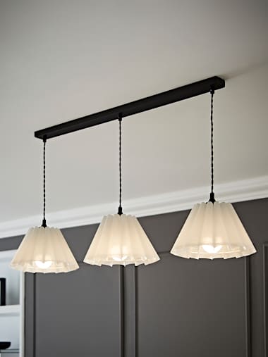 Black with Scallop Shade Diner Light