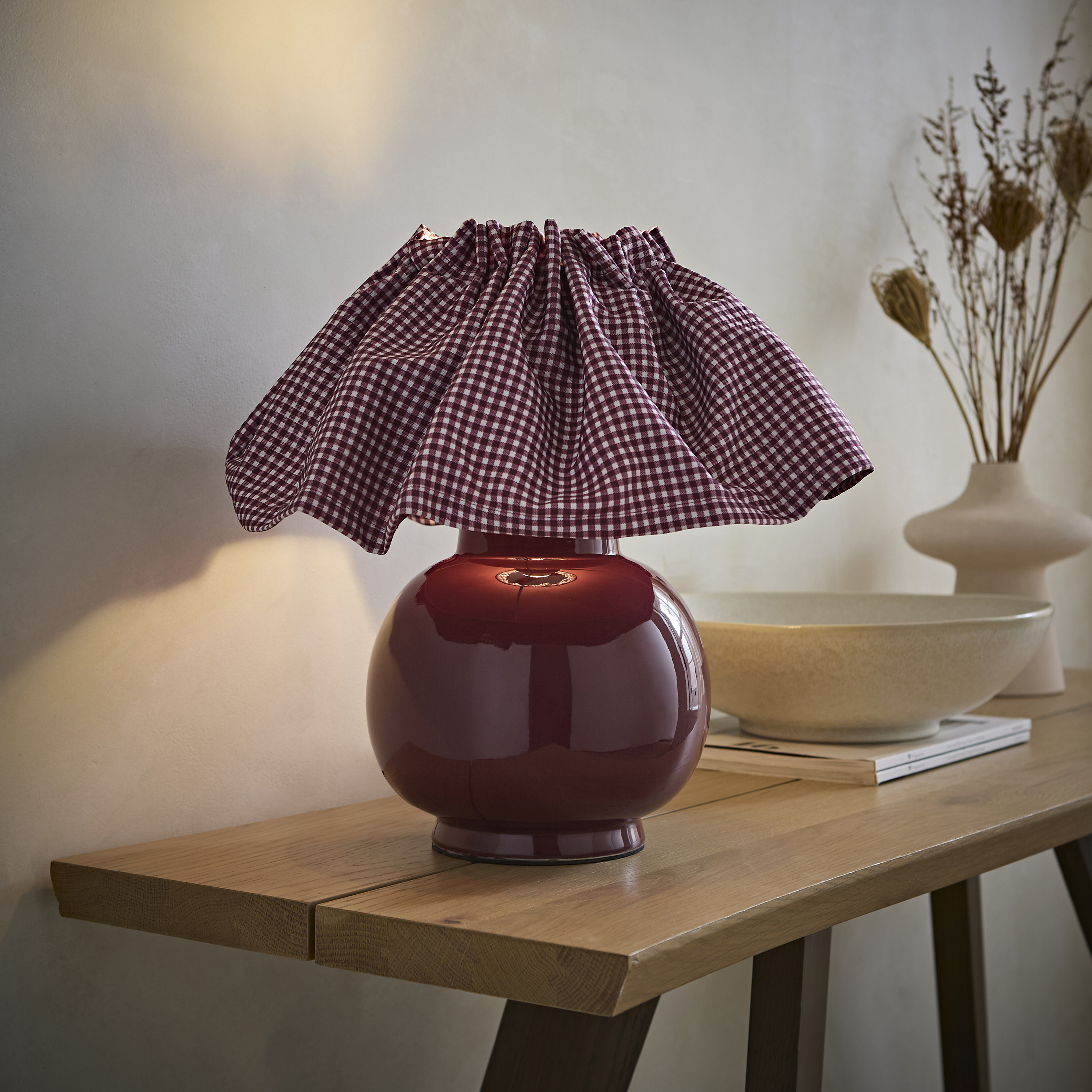 Soft glow for cosy nights.