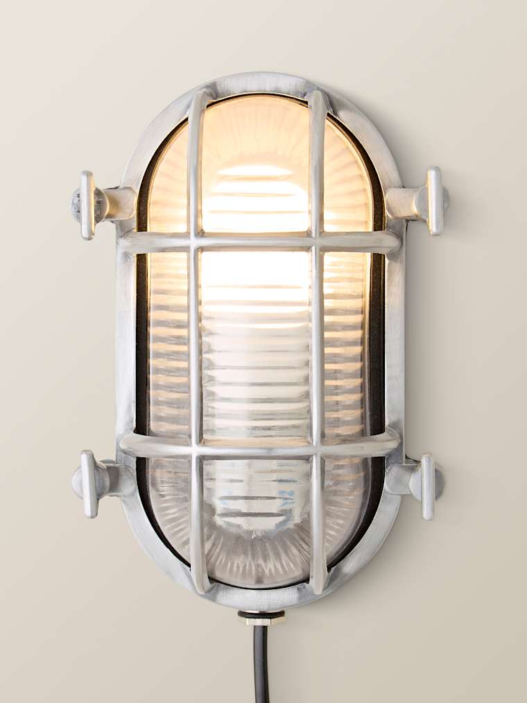 IP64 Brushed Chrome Oval Bulkhead Wall Light