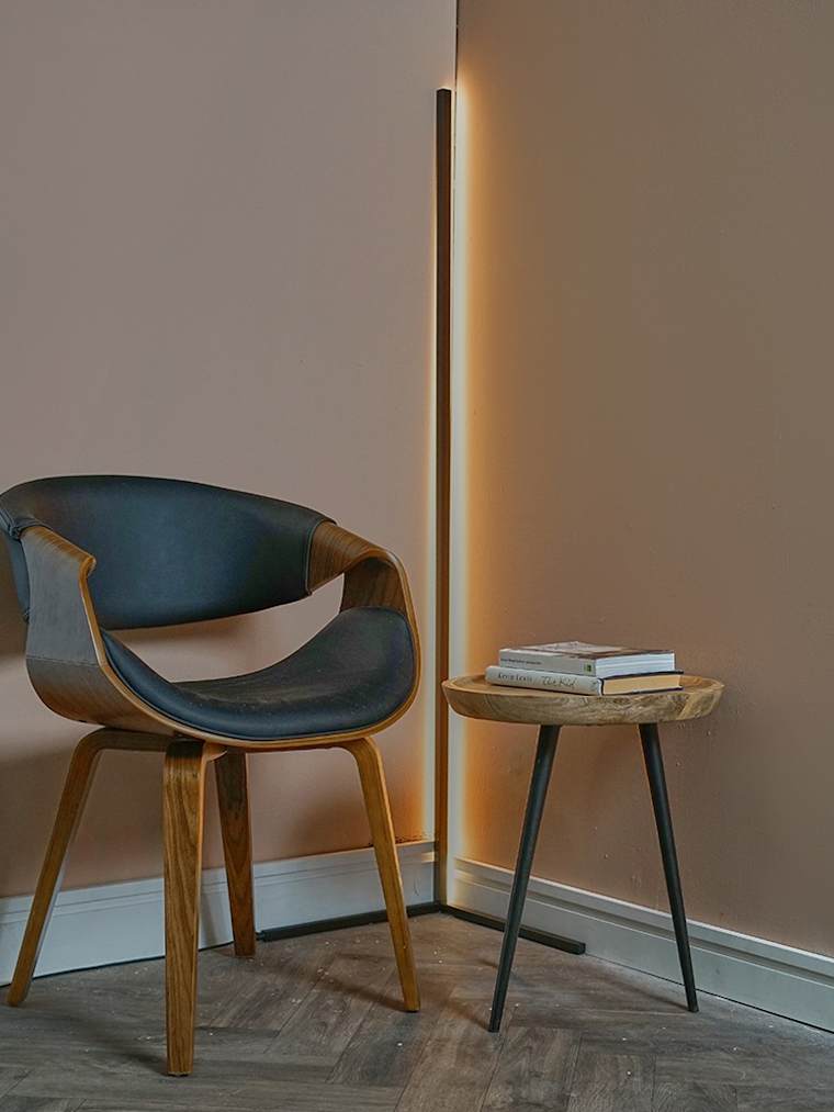 Black Tri-Bar Corner Floor Lamp