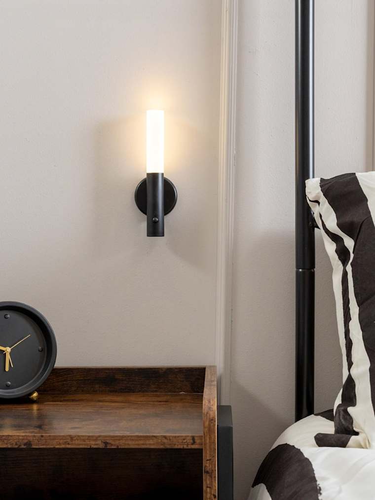 Black Rechargeable LED Wall Light with PIR Motion Sensor