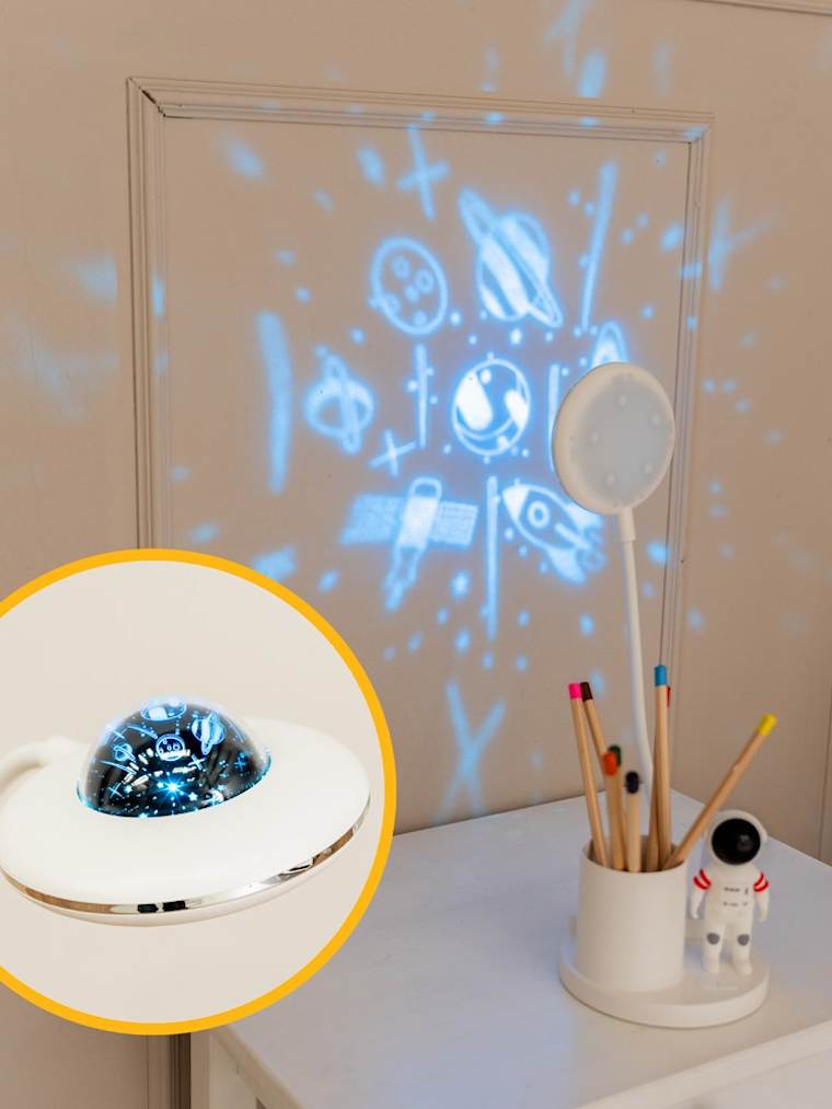 Spaceman Projector Desk Lamp