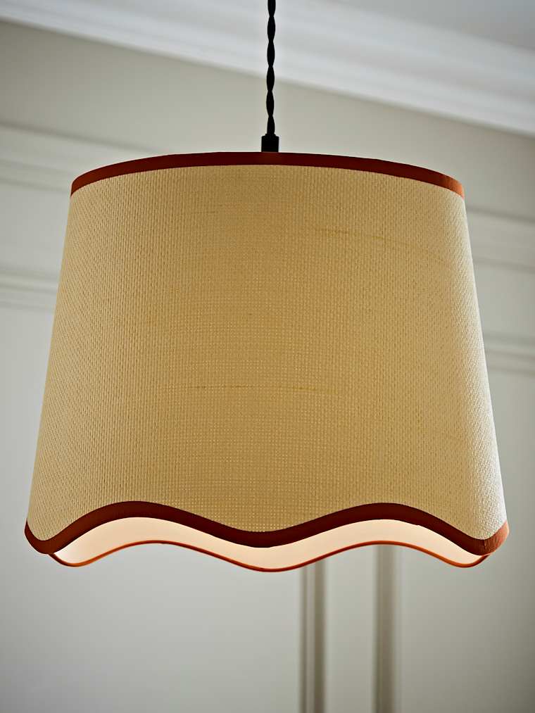 Large Scallop Bottom Shade with Rust Trim