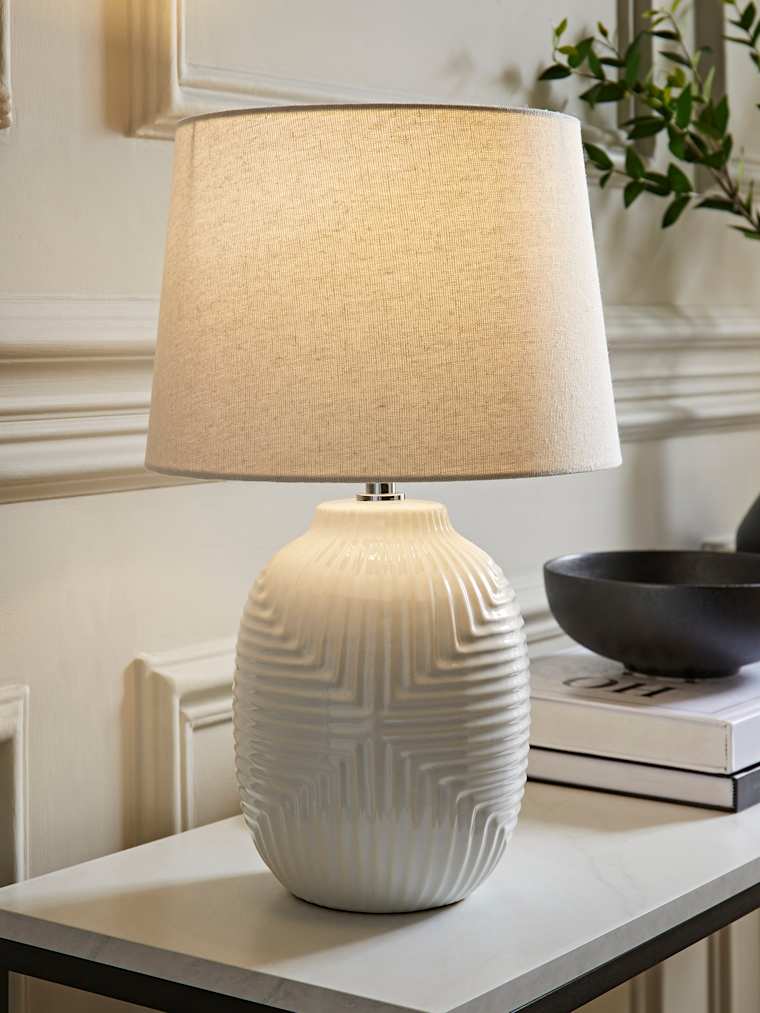 Medium White Geo Ribbed Gloss Table Lamp