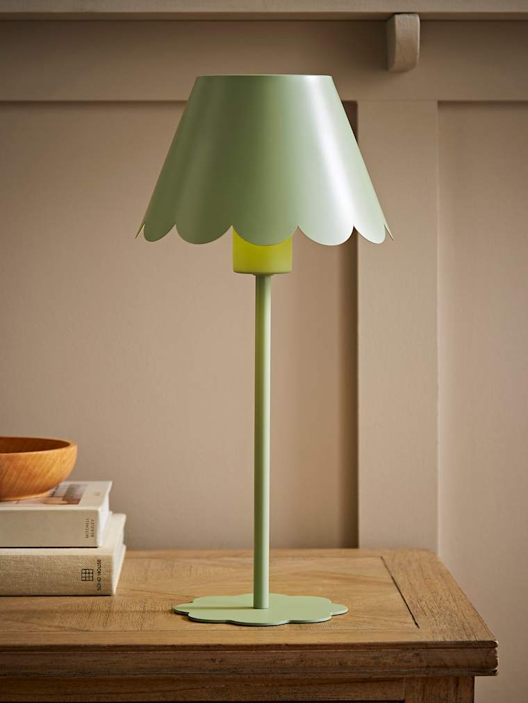 Light Green Rechargeable Scalloped Table Lamp with Remote