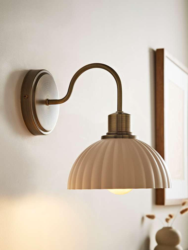 Antique Gold Ribbed Dome Wall Light