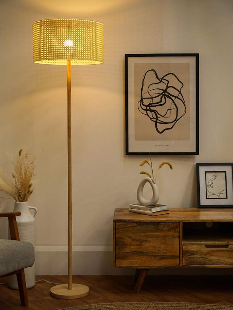 Light Wood Floor Lamp with XL Wicker Effect Shade